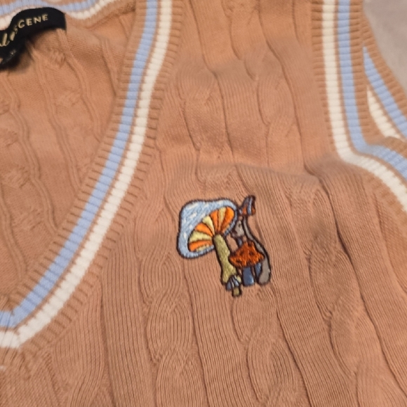 Juniors Cable Knit Sweater Vest with Embroidery - Picture 2 of 4